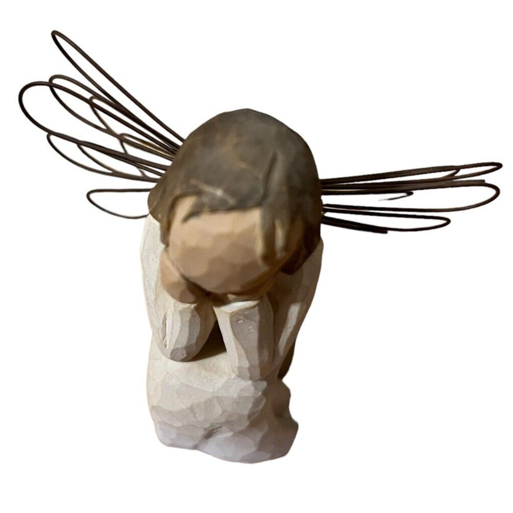 Willow Tree Demdaco 2001 resin Figurine "Angel Of Caring" 4" tall Susan Lordi